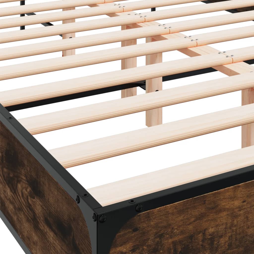 Bettgestell Räuchereiche 120x190 cm Holzwerkstoff und Metall