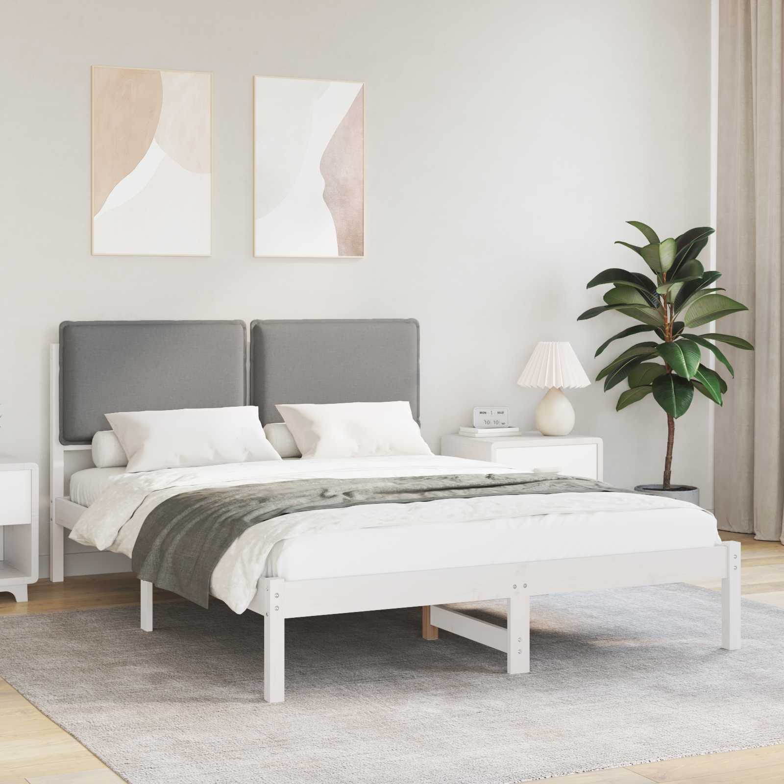 Bettgestell mit gepolstertem Kopfteil Hellgrau 135 x 190 cm